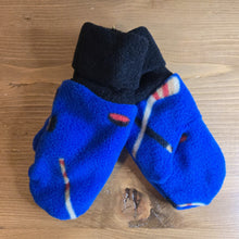 Load image into Gallery viewer, Childrens Mittens Size 2-3 years