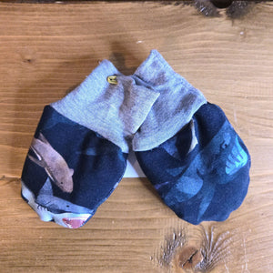 Infants Mittens 0-6 months